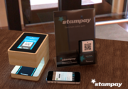 Einfach und intuitiv: Kunden scannen ihre Karte oder App in der stampay Box. (Foto: stampay)